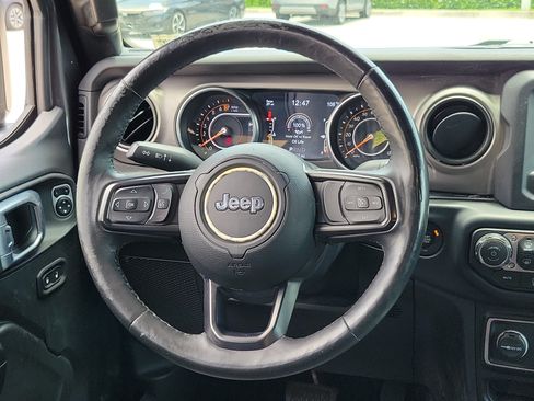 Used 2019 Jeep Wrangler Unlimited Sport S AWD/4WD image 16