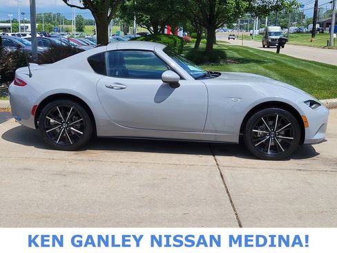 Used 2024 MAZDA MX-5 Miata RF Grand Touring RWD image 44