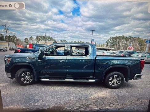 Used 2019 GMC Sierra 1500 SLE w/ SLE Value Package image 3