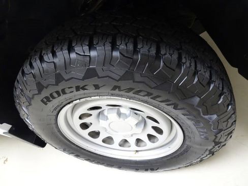 Used 2021 Chevrolet Silverado 1500 W/T w/ WT Convenience Package image 8