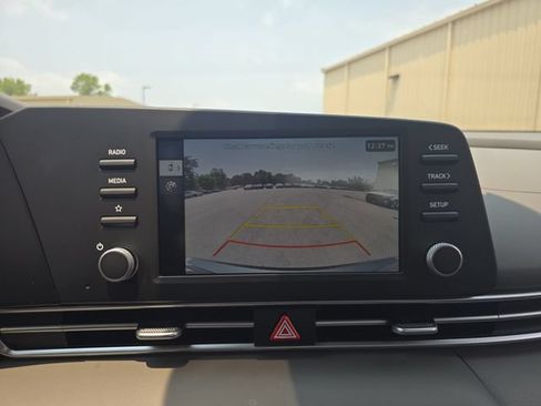 New 2026 Hyundai Elantra SE FWD image 22
