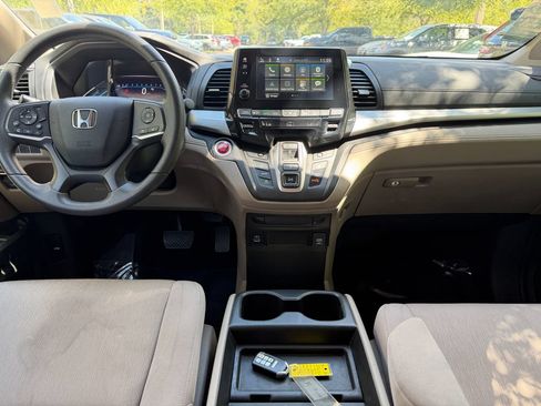 Used 2023 Honda Odyssey EX image 13