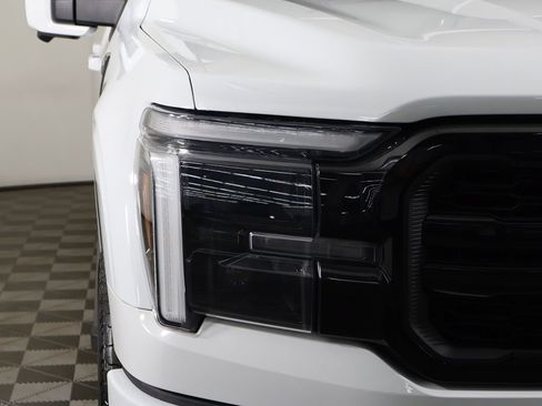 Used 2024 Ford F150 Lariat AWD/4WD image 14