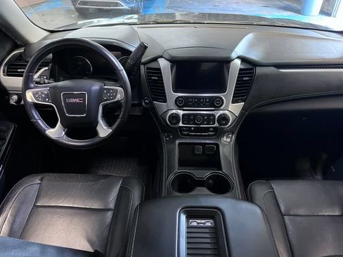Used 2017 GMC Yukon SLT w/ Open Road Package RWD image 17