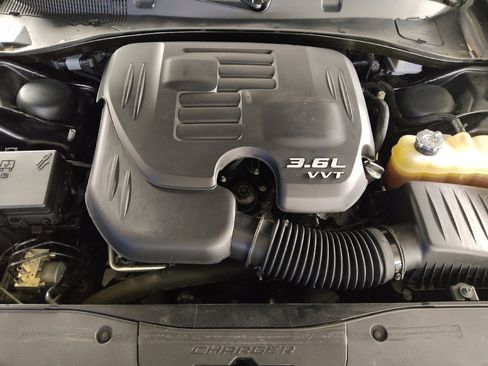 Used 2022 Dodge Charger SXT w/ Driver Convenience Group image 30