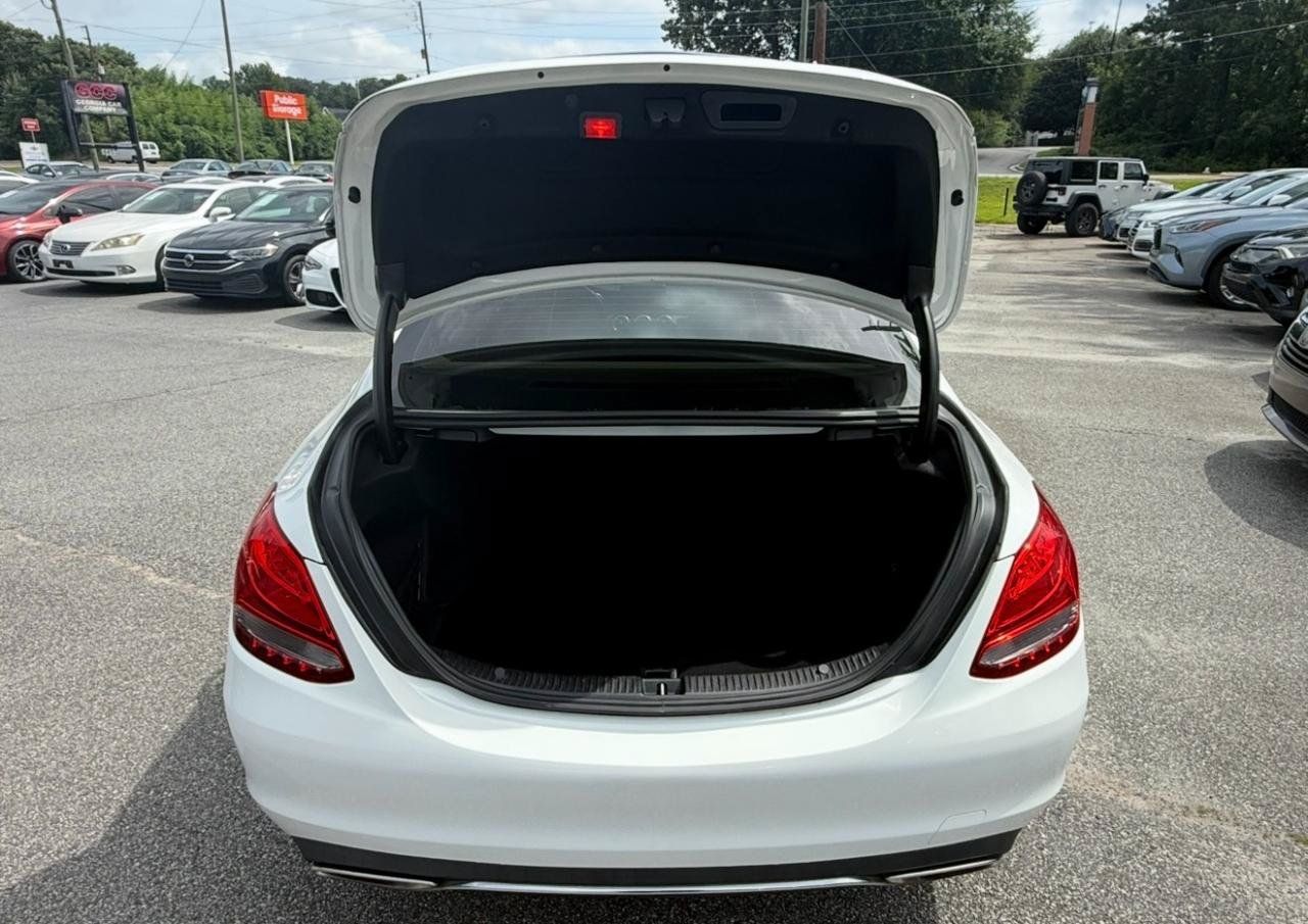 Used 2017 Mercedes-Benz C 300 Sedan image 33