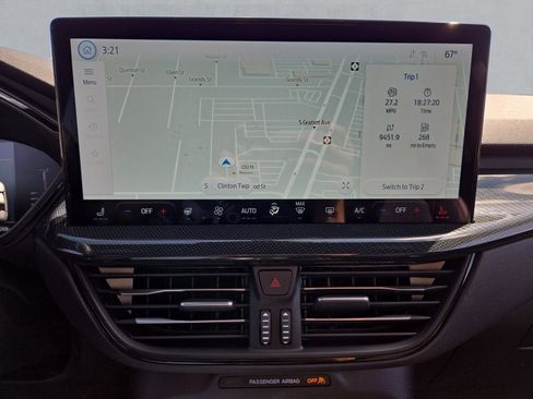 Used 2024 Ford Escape ST-Line w/ Tech Pack #1 AWD/4WD image 18