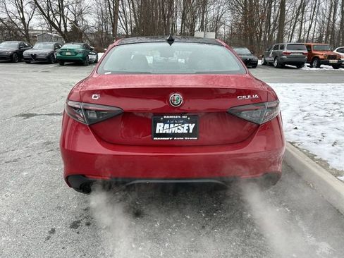 New 2025 Alfa Romeo Giulia AWD w/ Driving Assist Package image 7
