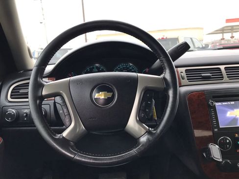 Used 2013 Chevrolet Avalanche LT w/ All-Star Edition image 27