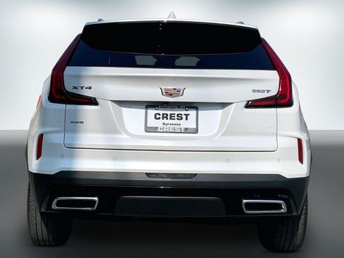 Used 2024 Cadillac XT4 Premium Luxury w/ Cold Weather Package AWD/4WD image 3