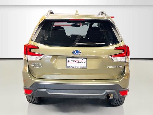 Used 2023 Subaru Forester Premium AWD/4WD image 6