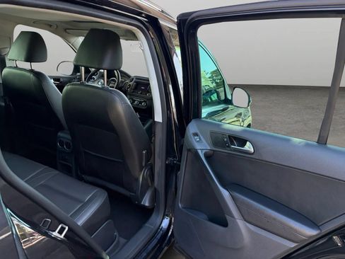 Used 2012 Volkswagen Tiguan S AWD/4WD image 17