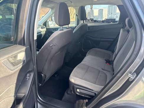 Used 2022 Ford Escape SE w/ Convenience Package AWD/4WD image 16