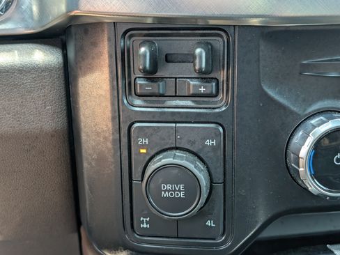 Certified 2025 Ford F350 King Ranch AWD/4WD image 26
