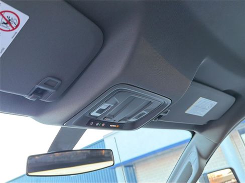 Used 2022 Chevrolet Silverado 3500 LT w/ Convenience Package image 33