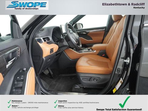 Used 2024 Toyota Highlander Platinum AWD/4WD image 13