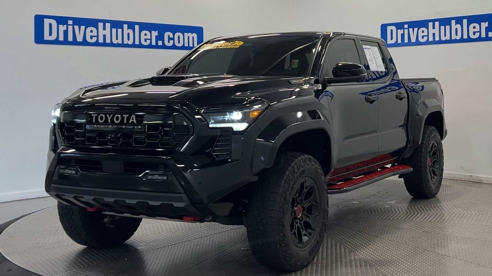 Used 2025 Toyota Tacoma TRD Pro AWD/4WD image 8