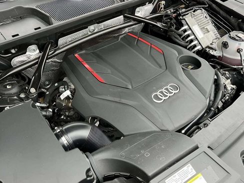 Used 2022 Audi SQ5 Premium Plus w/ Premium Plus Package image 45
