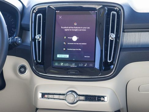 New 2026 Volvo XC40 B5 Plus w/ Protection Package Premier image 26