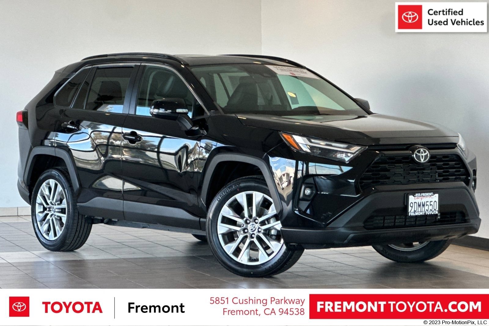 Certified 2022 Toyota RAV4 XLE Premium AWD/4WD image 1