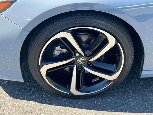 Used 2022 Honda Accord Sport image 6