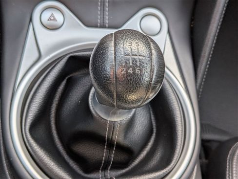 Used 2009 Nissan 370Z Touring w/ Aerodynamics Pkg image 25