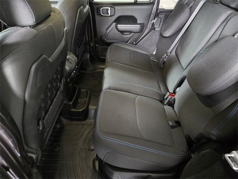 Used 2023 Jeep Wrangler Unlimited Rubicon 4xe image 14