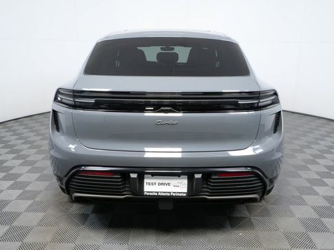 New 2026 Porsche Macan Turbo Electric image 27