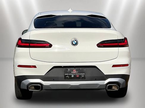 Used 2023 BMW X4 xDrive30i w/ Premium Package AWD/4WD image 5