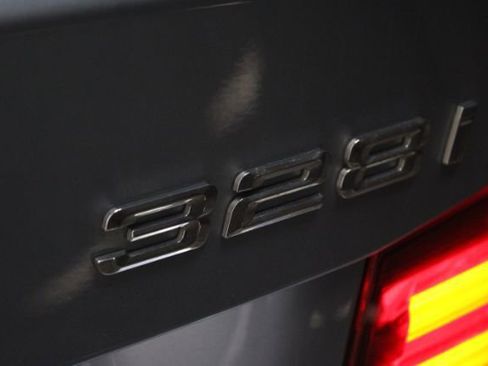 Used 2015 BMW 328i xDrive Wagon image 11
