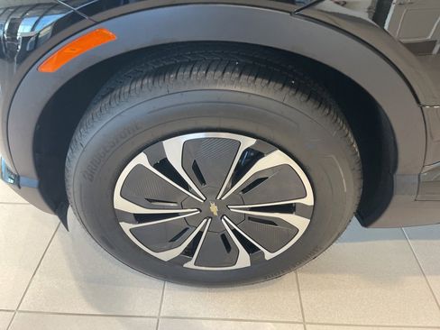 New 2025 Chevrolet Blazer EV LT image 8