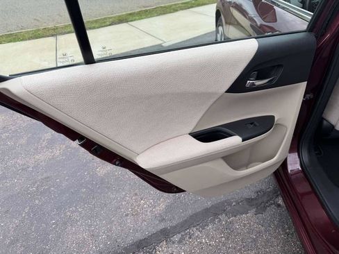 Used 2013 Honda Accord LX image 13