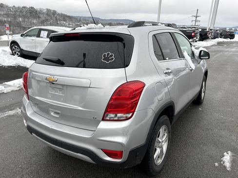Used 2019 Chevrolet Trax LT w/ LT Convenience Package image 7