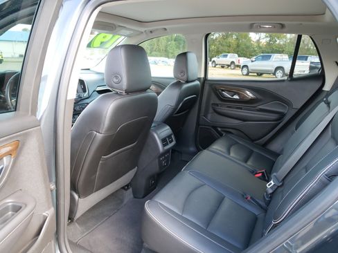 Used 2019 GMC Terrain Denali w/ Advanced Safety Package image 15