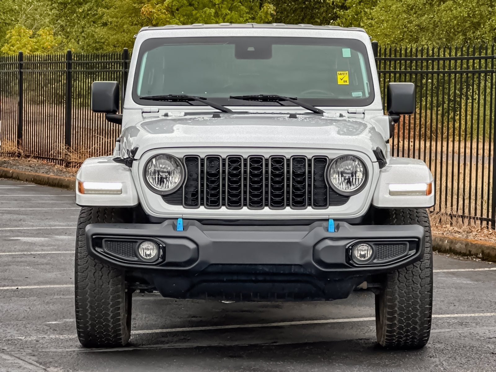 Used 2024 Jeep Wrangler Unlimited AWD/4WD image 9