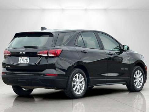 Used 2024 Chevrolet Equinox LS w/ LPO, Floor Liner Package FWD image 3