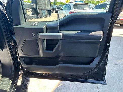 Used 2016 Ford F150 XLT w/ Equipment Group 302A Luxury AWD/4WD image 16