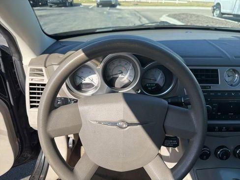 Used 2008 Chrysler Sebring Touring image 14