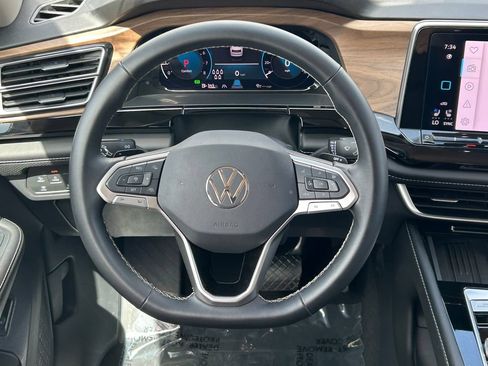 Used 2026 Volkswagen Atlas SE AWD/4WD image 41