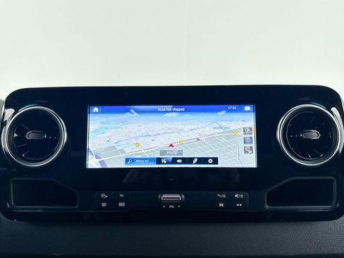 Used 2024 Mercedes-Benz Sprinter 2500 image 23