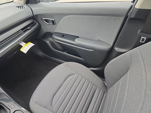 New 2025 Kia K4 EX image 17