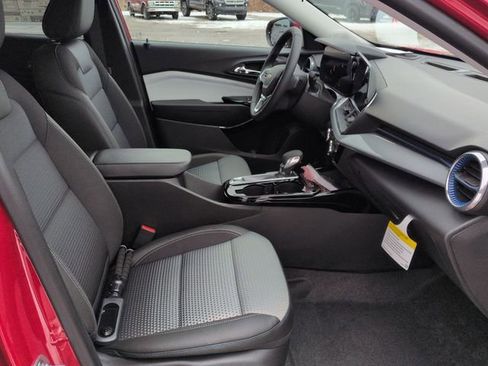 New 2026 Chevrolet Trax LT image 27