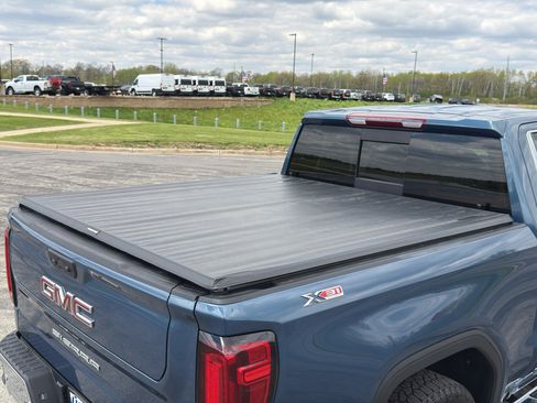 Used 2024 GMC Sierra 1500 SLT w/ SLT Premium Plus Package AWD/4WD image 43