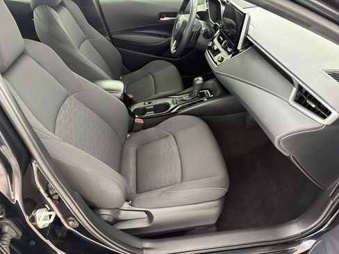 Used 2025 Toyota Corolla SE FWD image 22