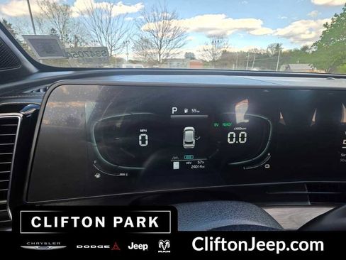 Used 2023 Kia Sportage X-Line AWD/4WD image 18