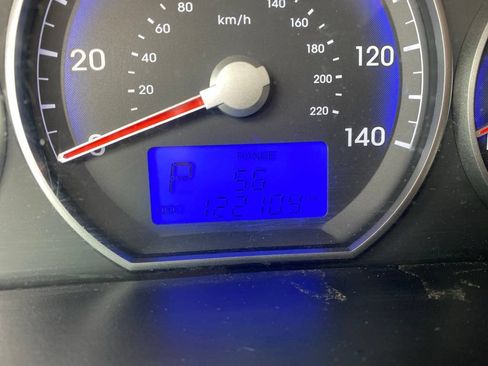 Used 2012 Hyundai Santa Fe SE AWD/4WD image 12