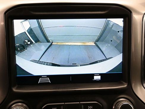 Used 2022 Chevrolet Silverado 2500 LT w/ Convenience Package image 22