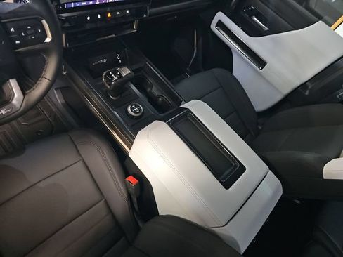 New 2025 GMC Hummer EV 2X AWD/4WD image 5
