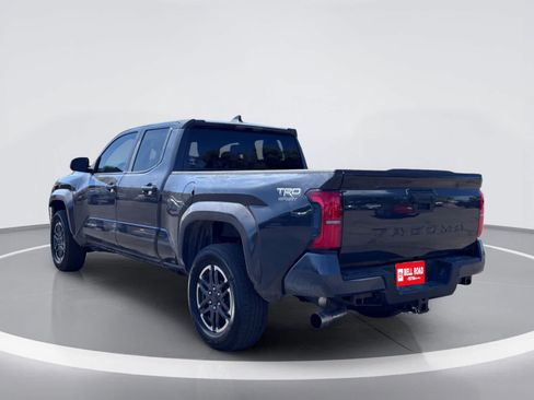 Used 2025 Toyota Tacoma TRD Sport RWD image 4
