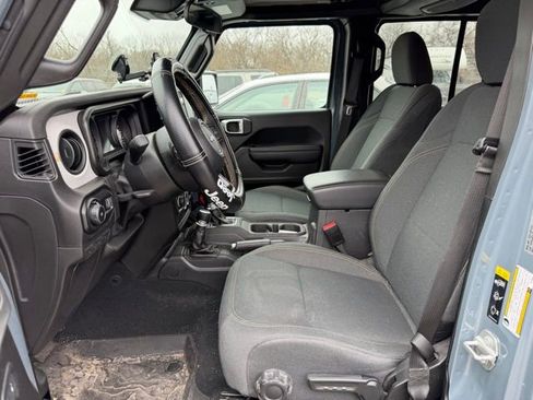 Used 2024 Jeep Wrangler Sport S image 10